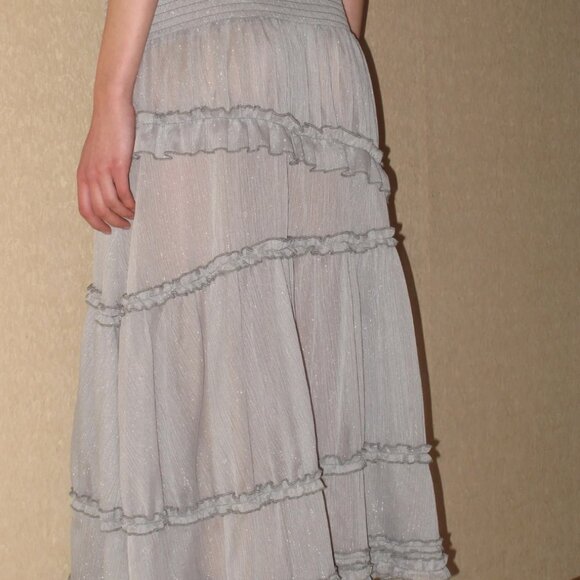 Semi-sheer Tiered Skirt (With Lace Shorts） - Picture 2 of 6